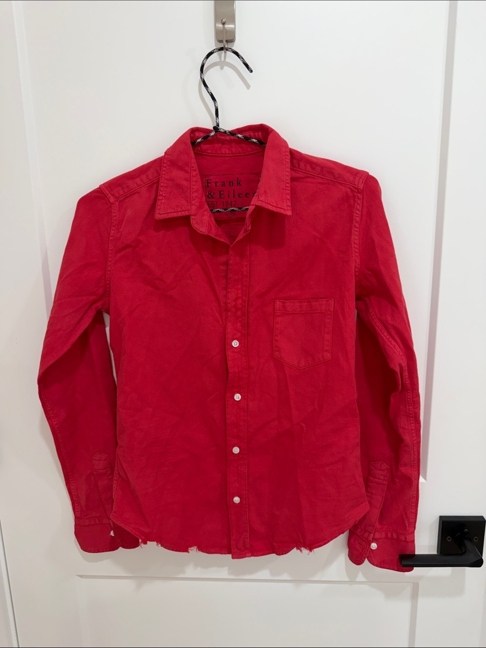 Frank & Eileen Women's Barry Red Denim Long-Sleeve Button-Down Shirt
